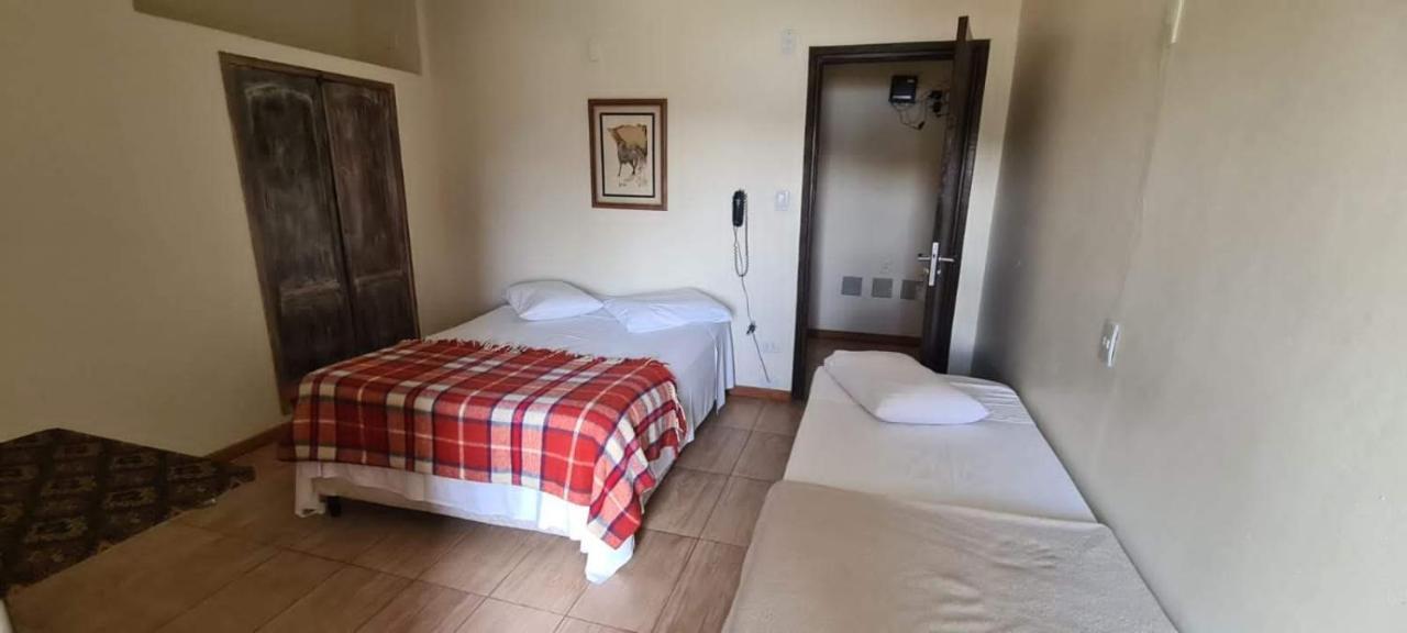 Hotel Pousada Icarai Poços de Caldas Exteriör bild